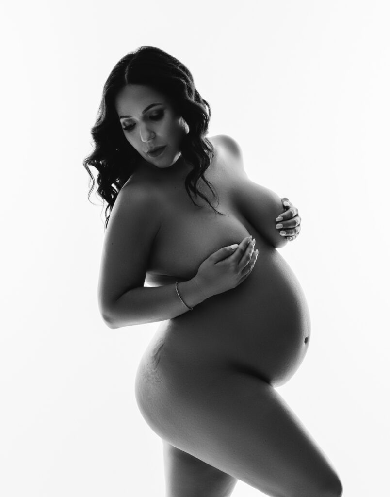black and white maternity photograph